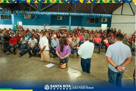 Left or right educa0